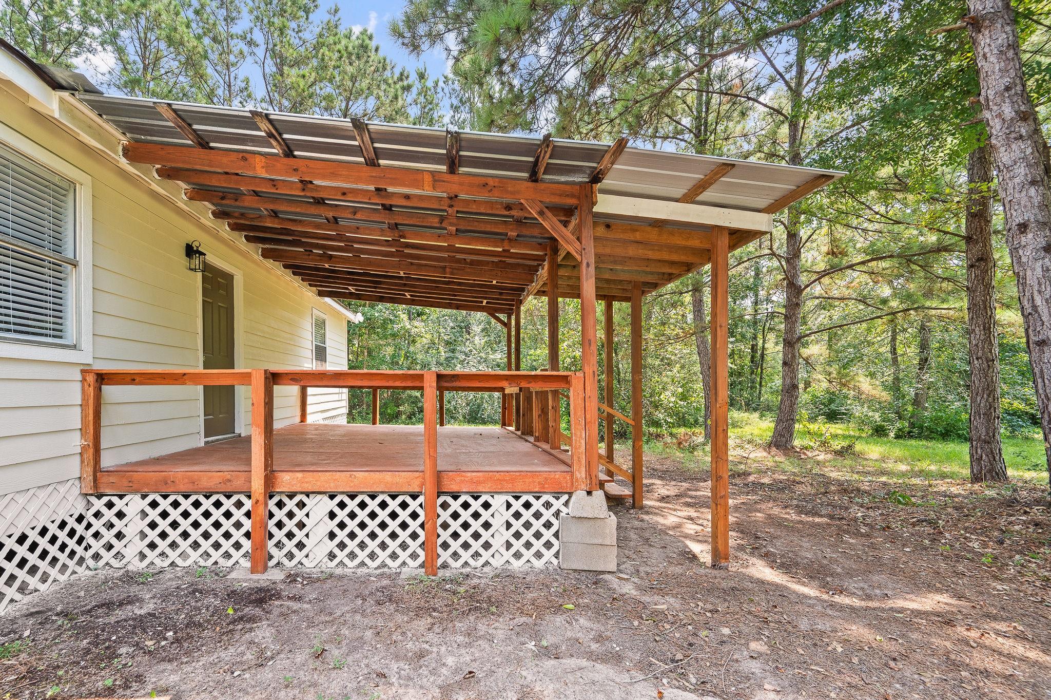 61 Hicks Loop W