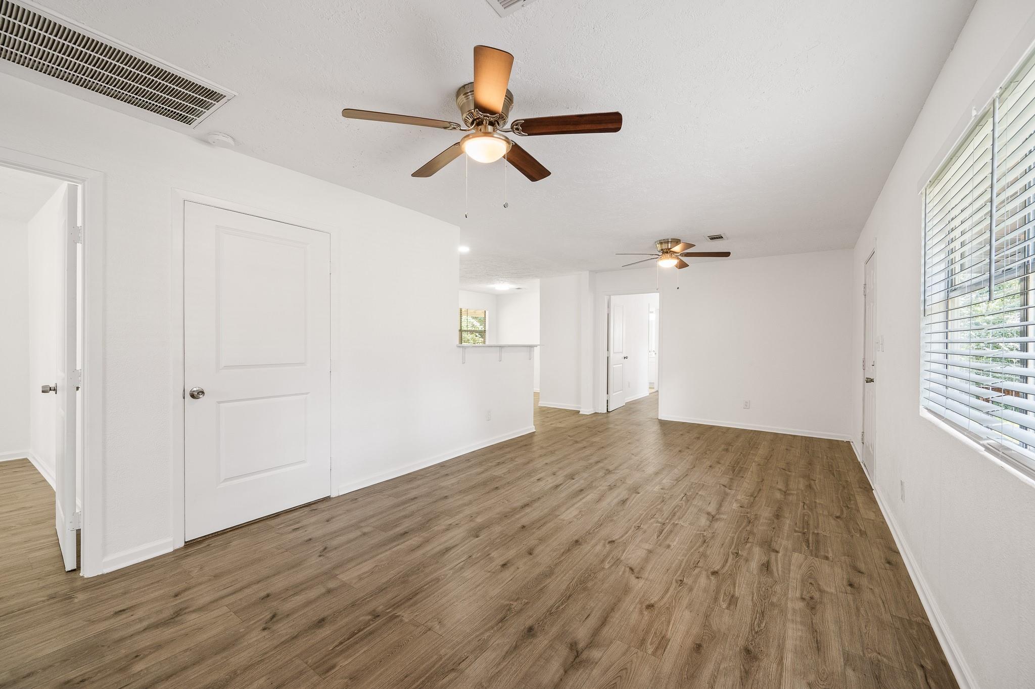 61 Hicks Loop W