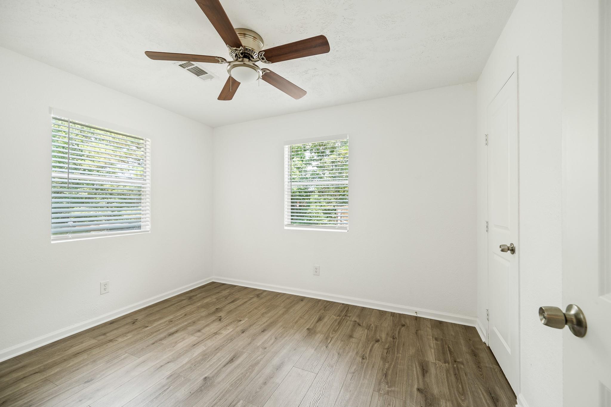 61 Hicks Loop W