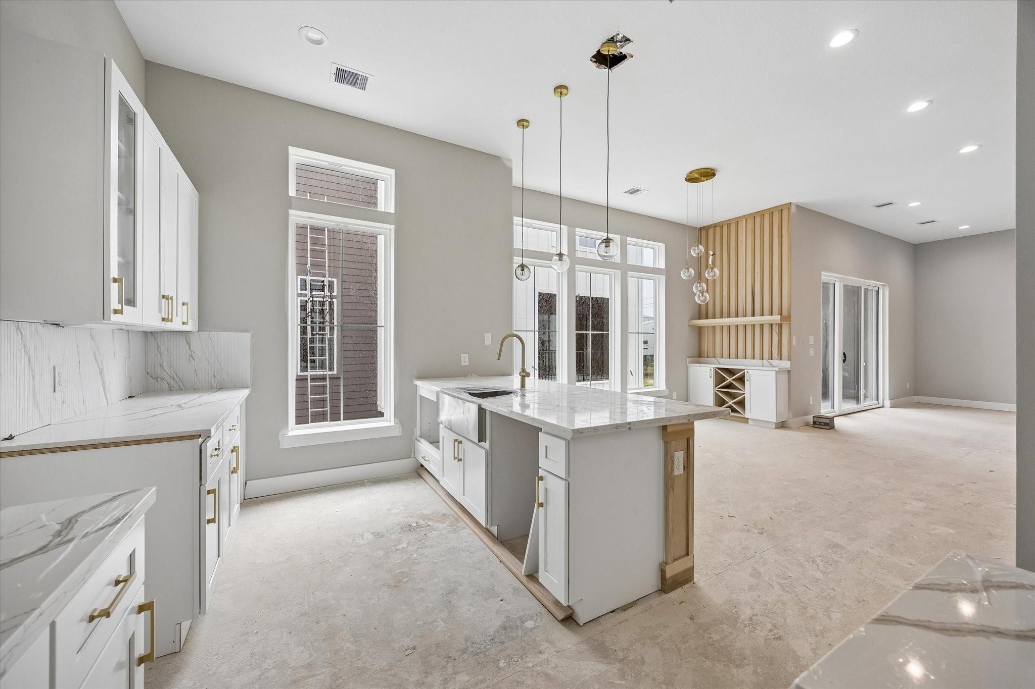1189 W 19th Street