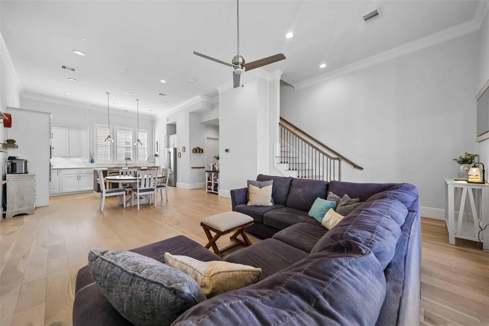 3312 W 12th Street
