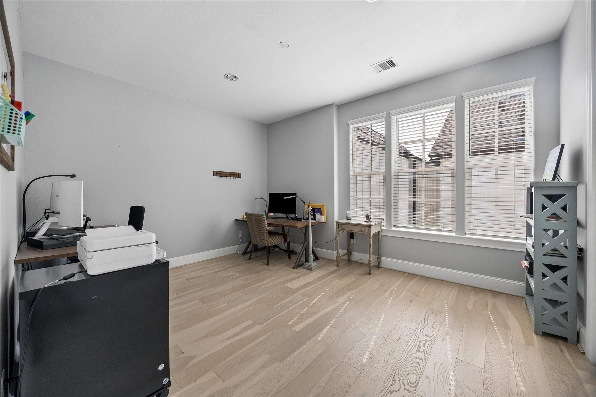 3312 W 12th Street