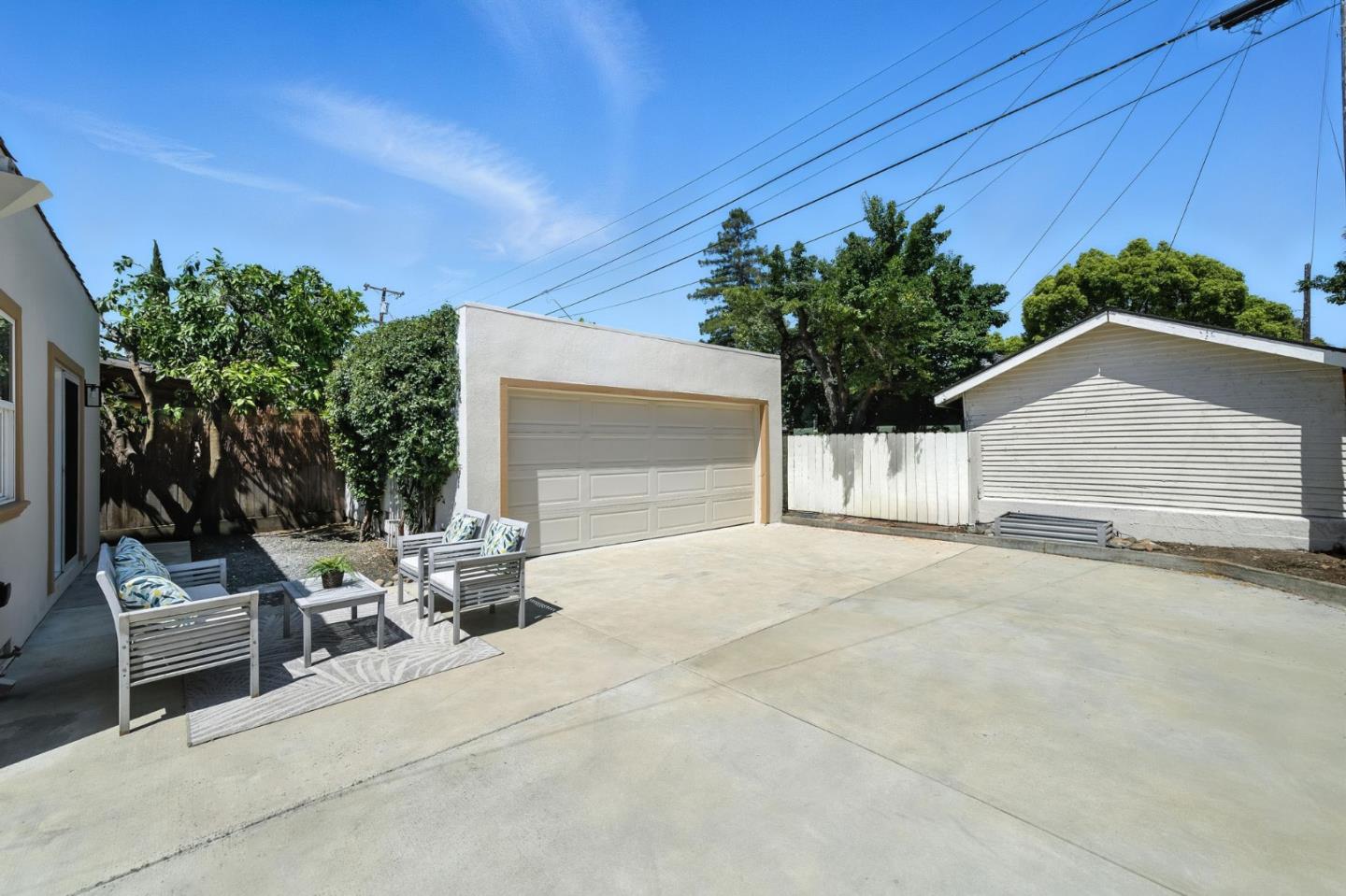 1489 Burrell Court