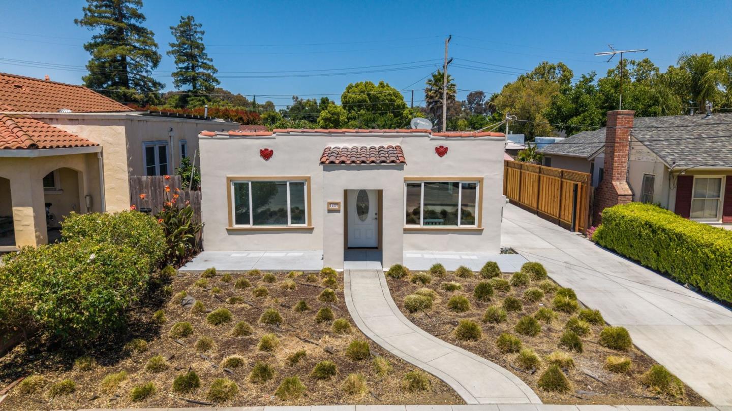1489 Burrell Court