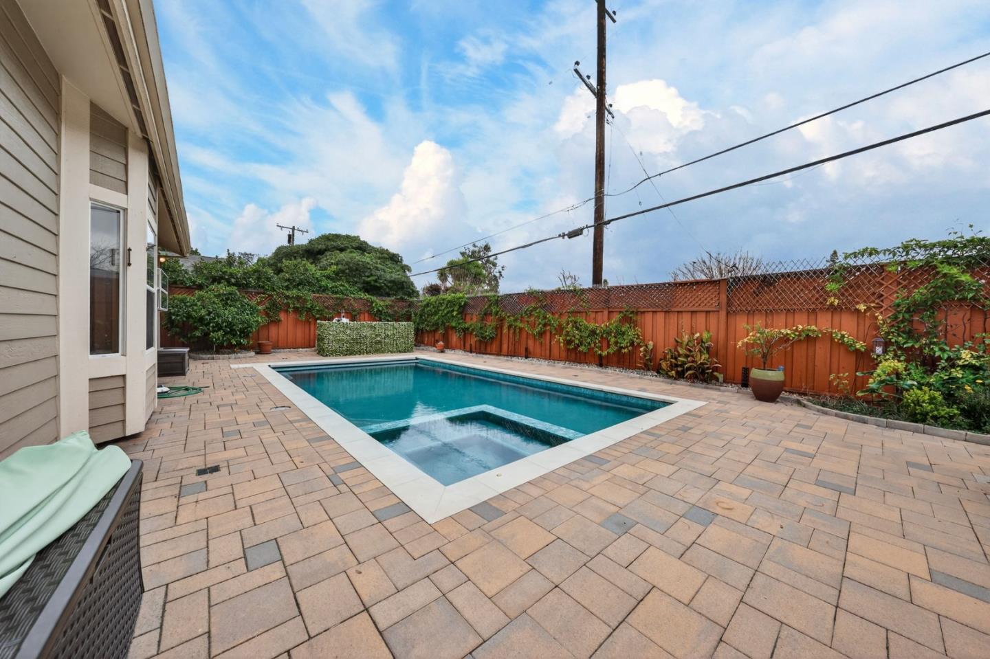 2357 Sunny Vista Drive