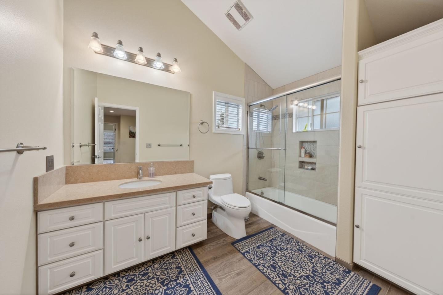 2357 Sunny Vista Drive