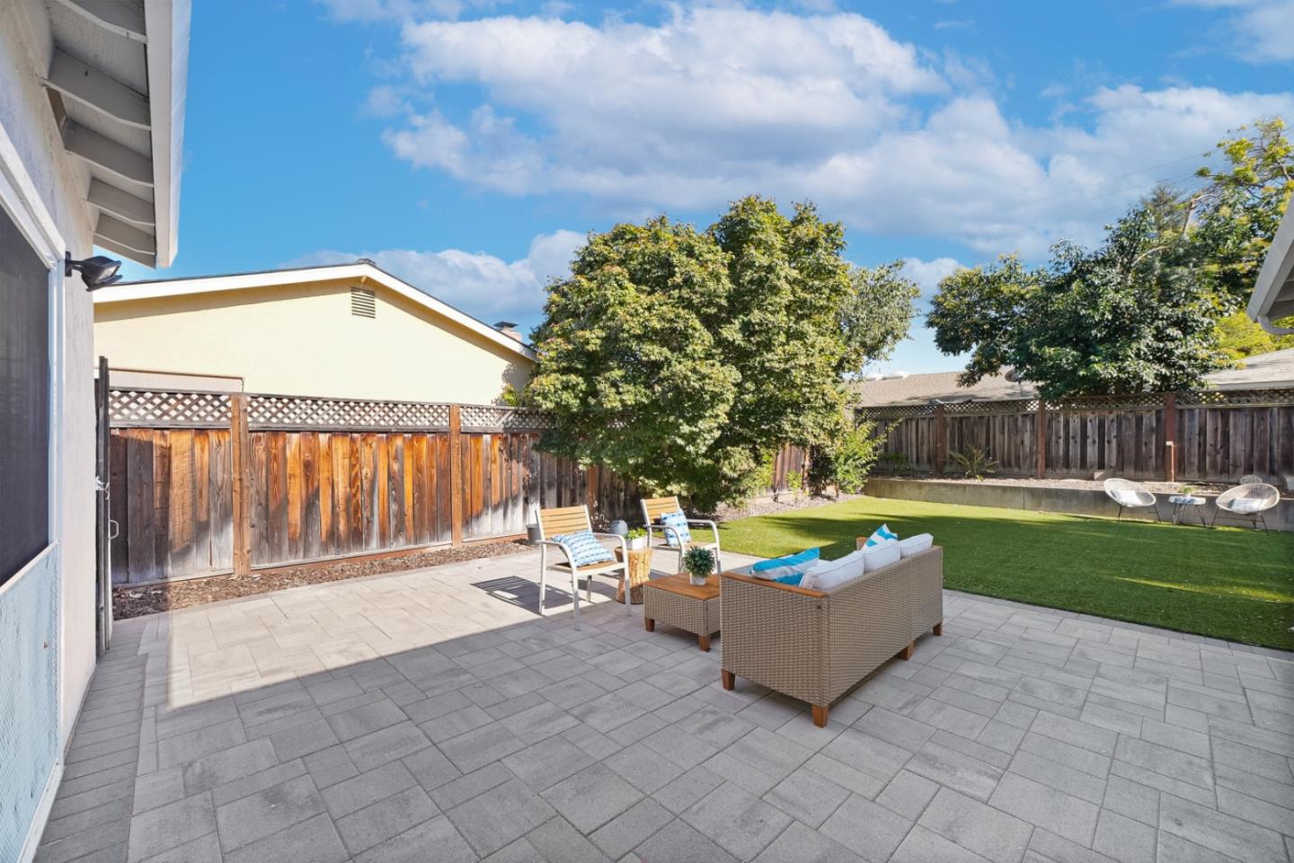 3982 Hamilton Park DR