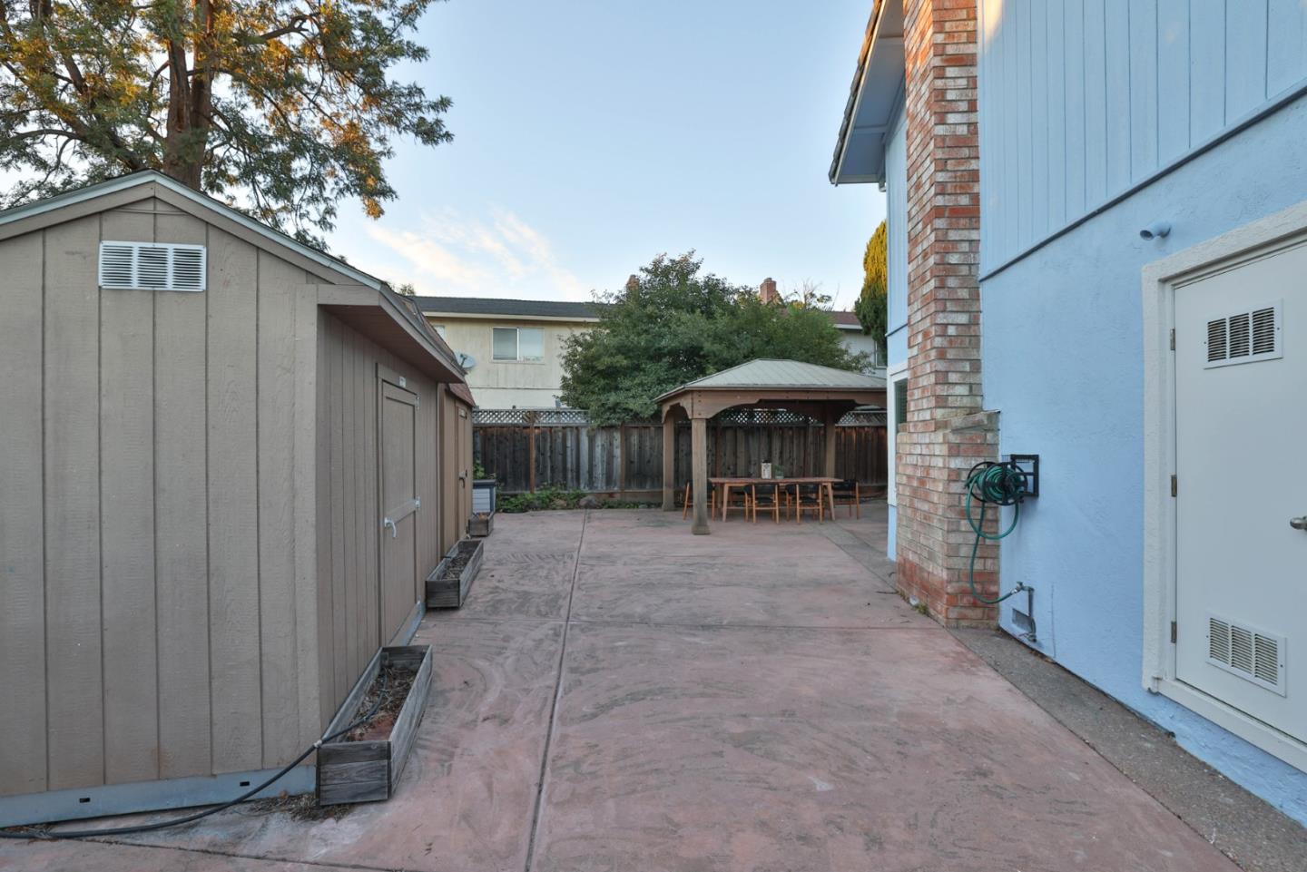 109 Juneberry CT