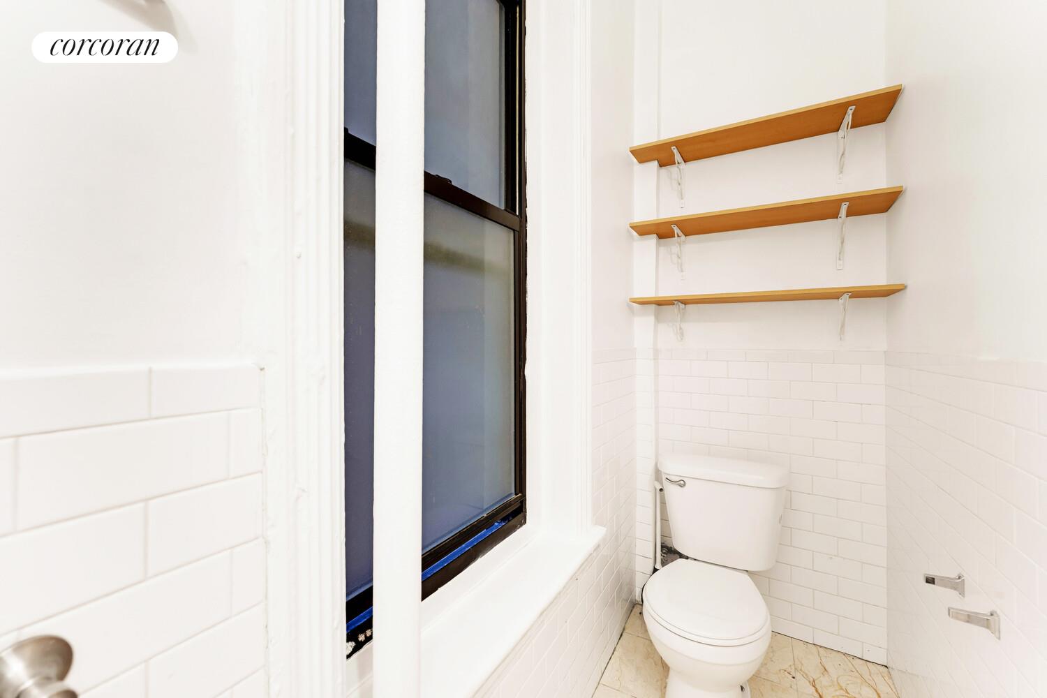 192 BLEECKER Street 14