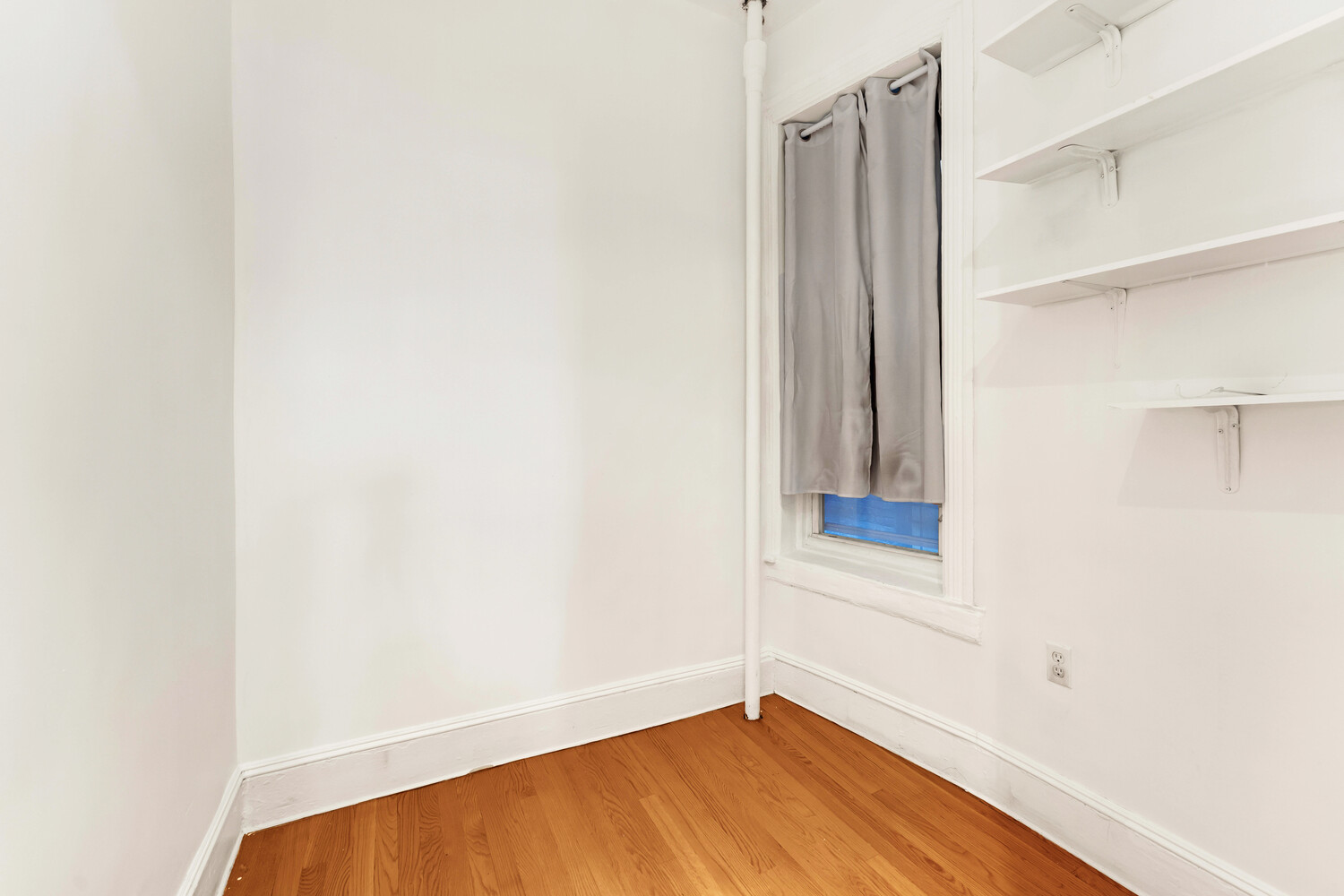 192 BLEECKER Street 14