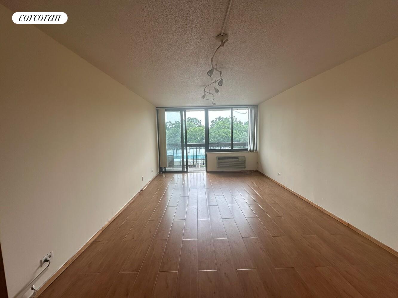 150-38 UNION Turnpike 1N