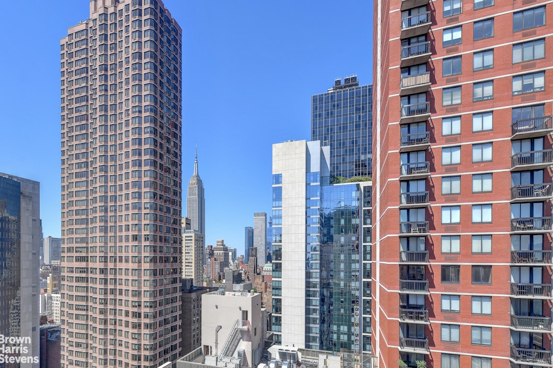 300 E 40TH Street 31S