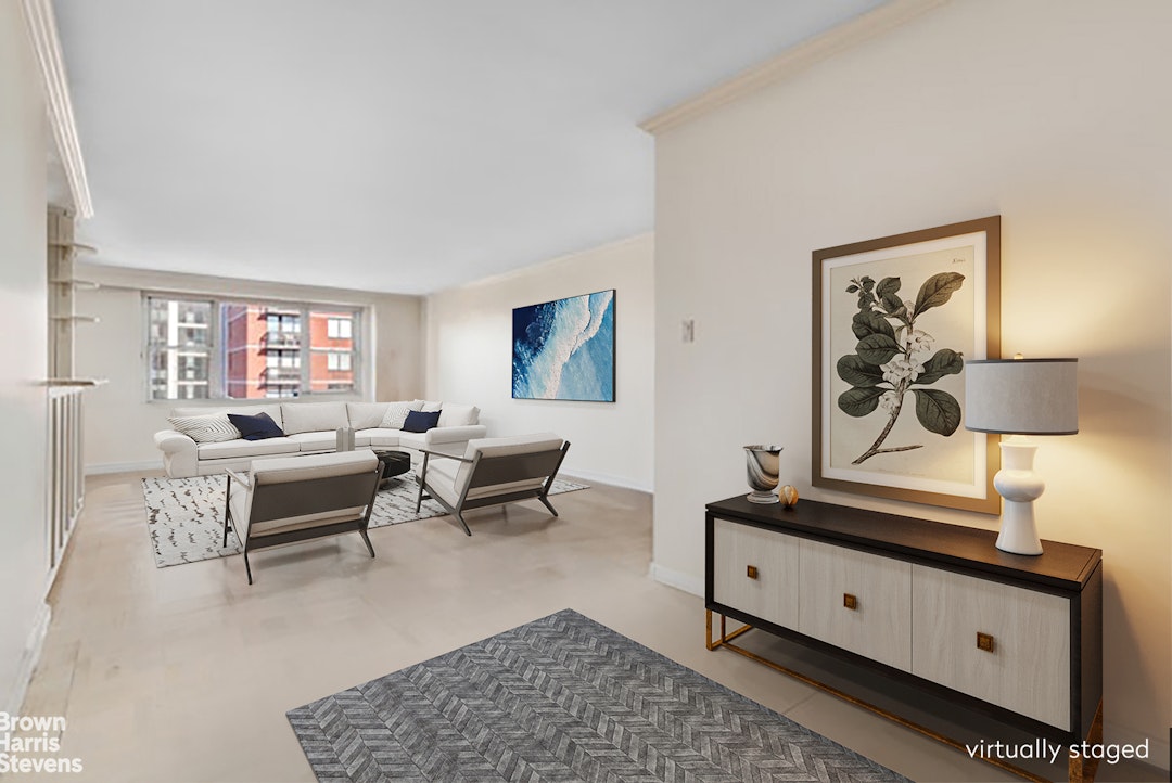 300 E 40TH Street 31S