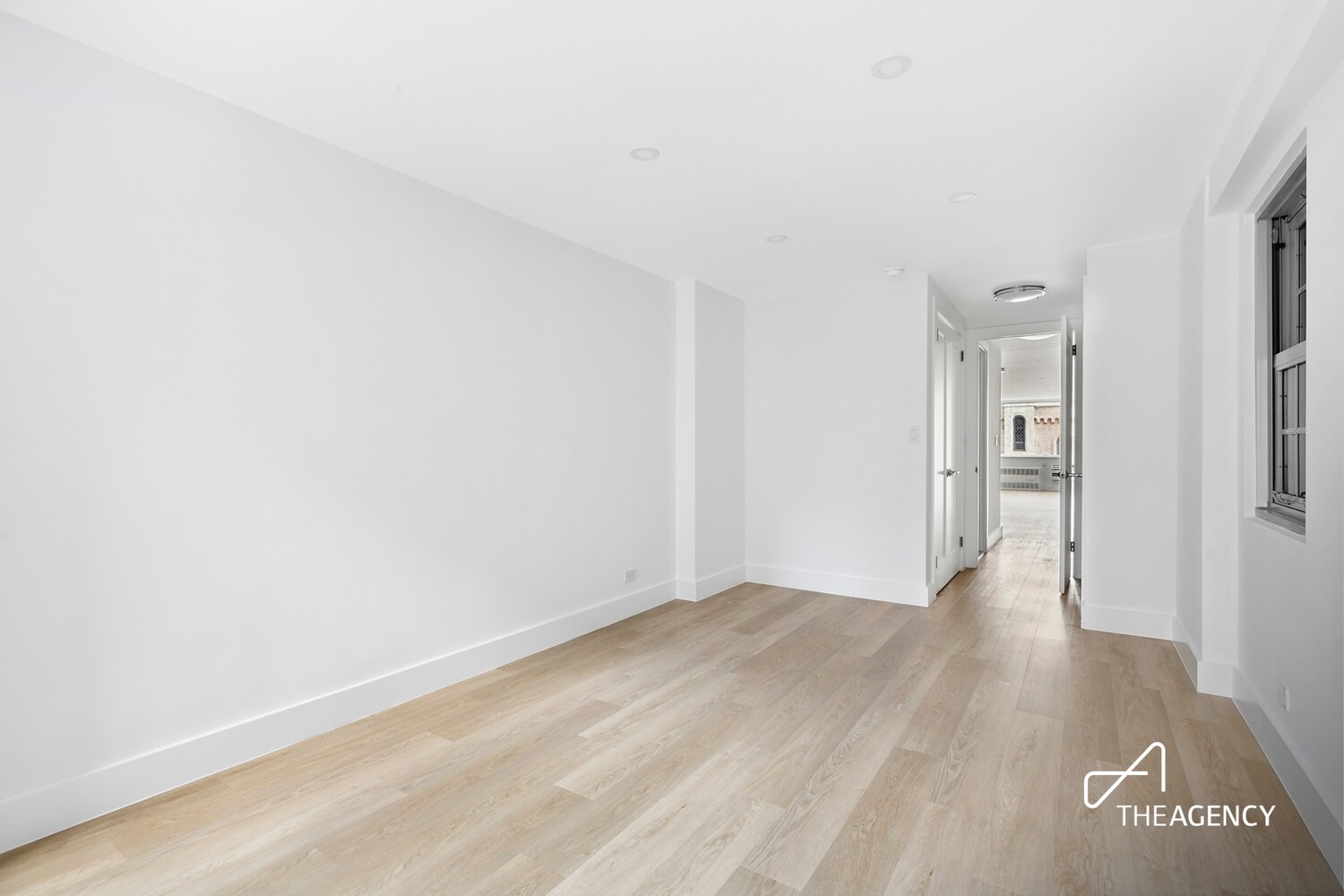 333 E 14TH Street 4K