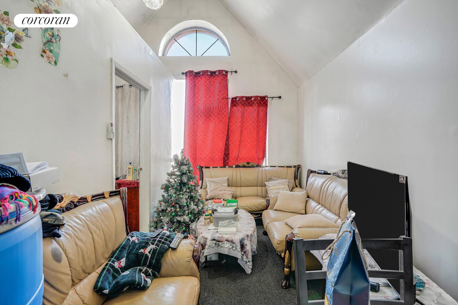 180-18 HILLSIDE Avenue