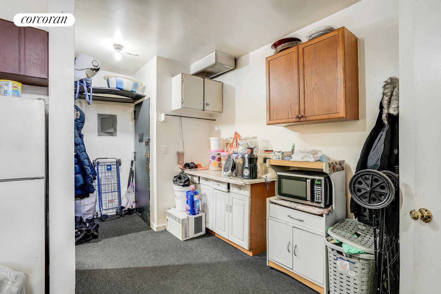 180-18 HILLSIDE Avenue