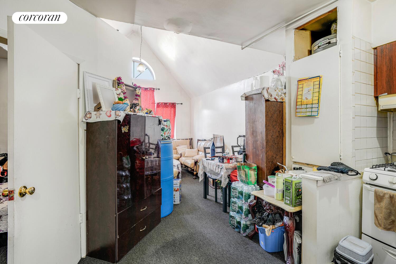 180-18 HILLSIDE Avenue