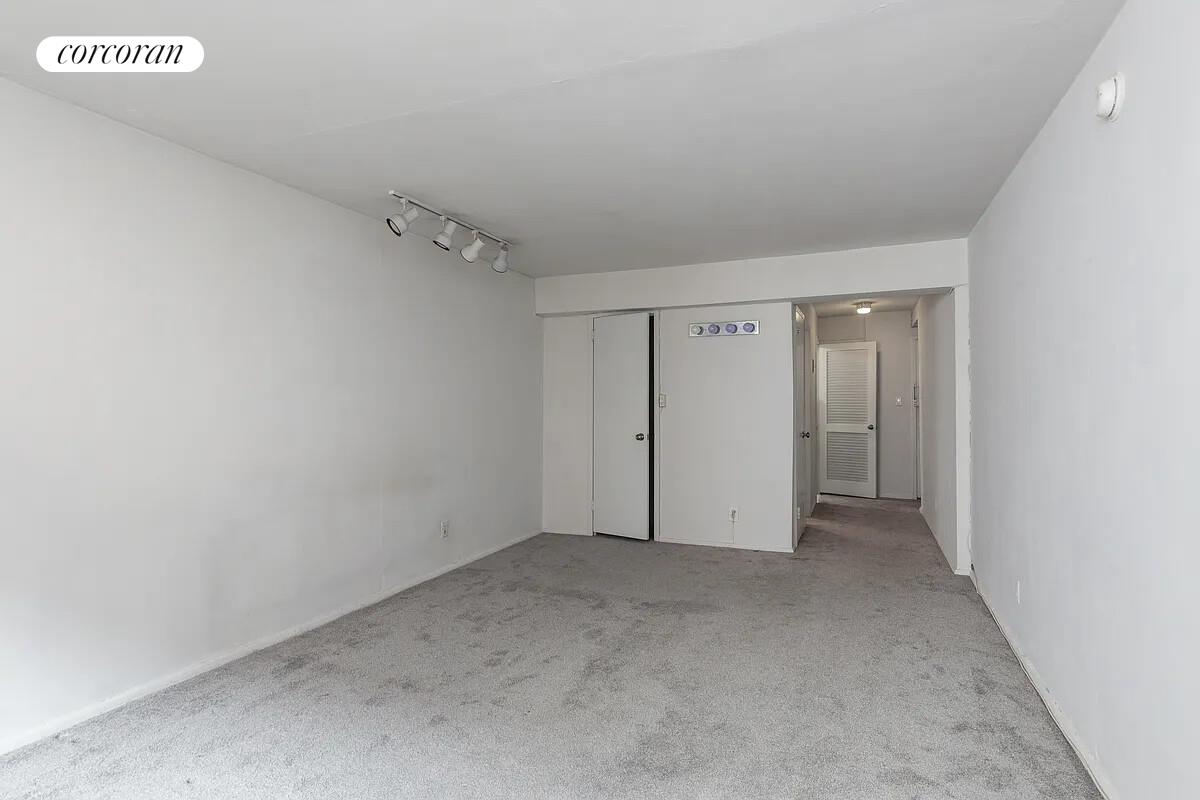 25 W 13TH Street 3EN
