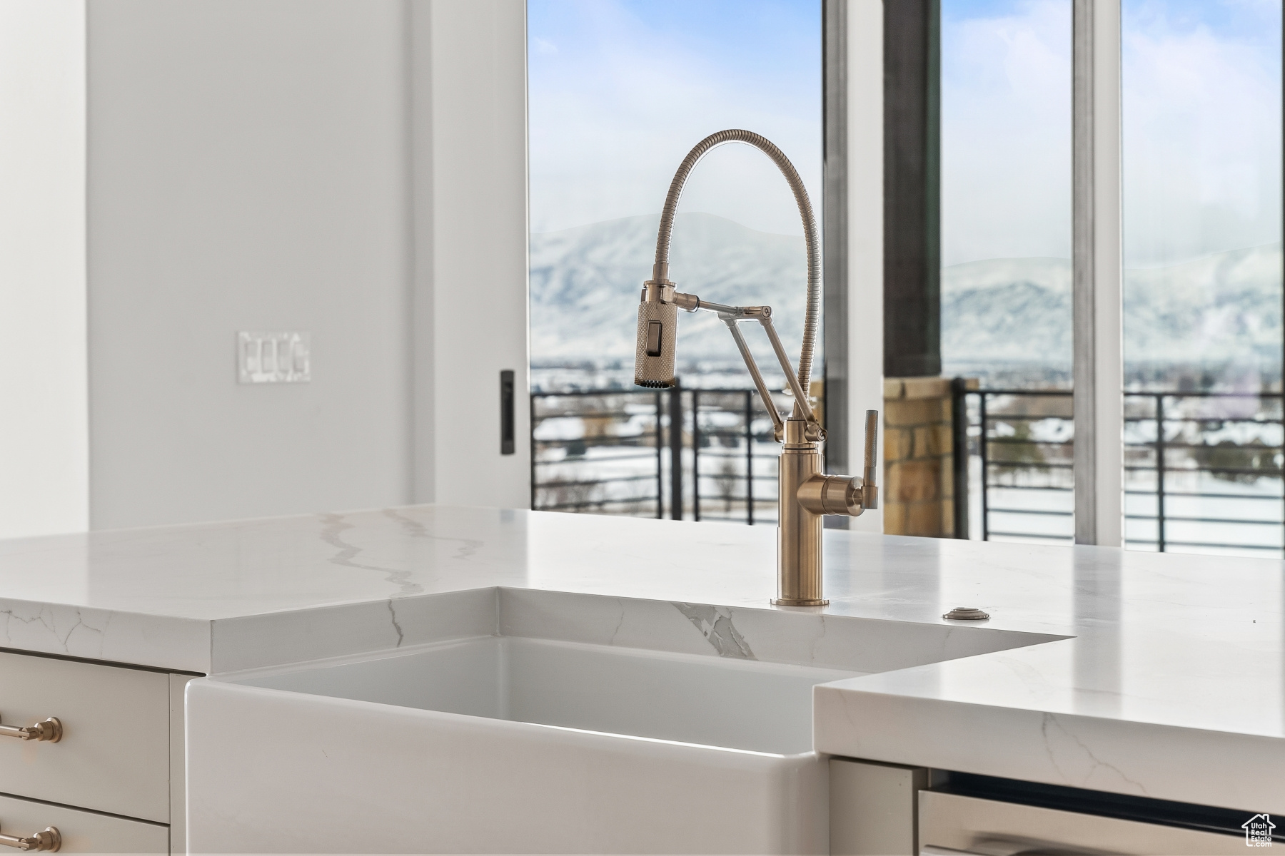 2452 E COPPER BELT WAY #719