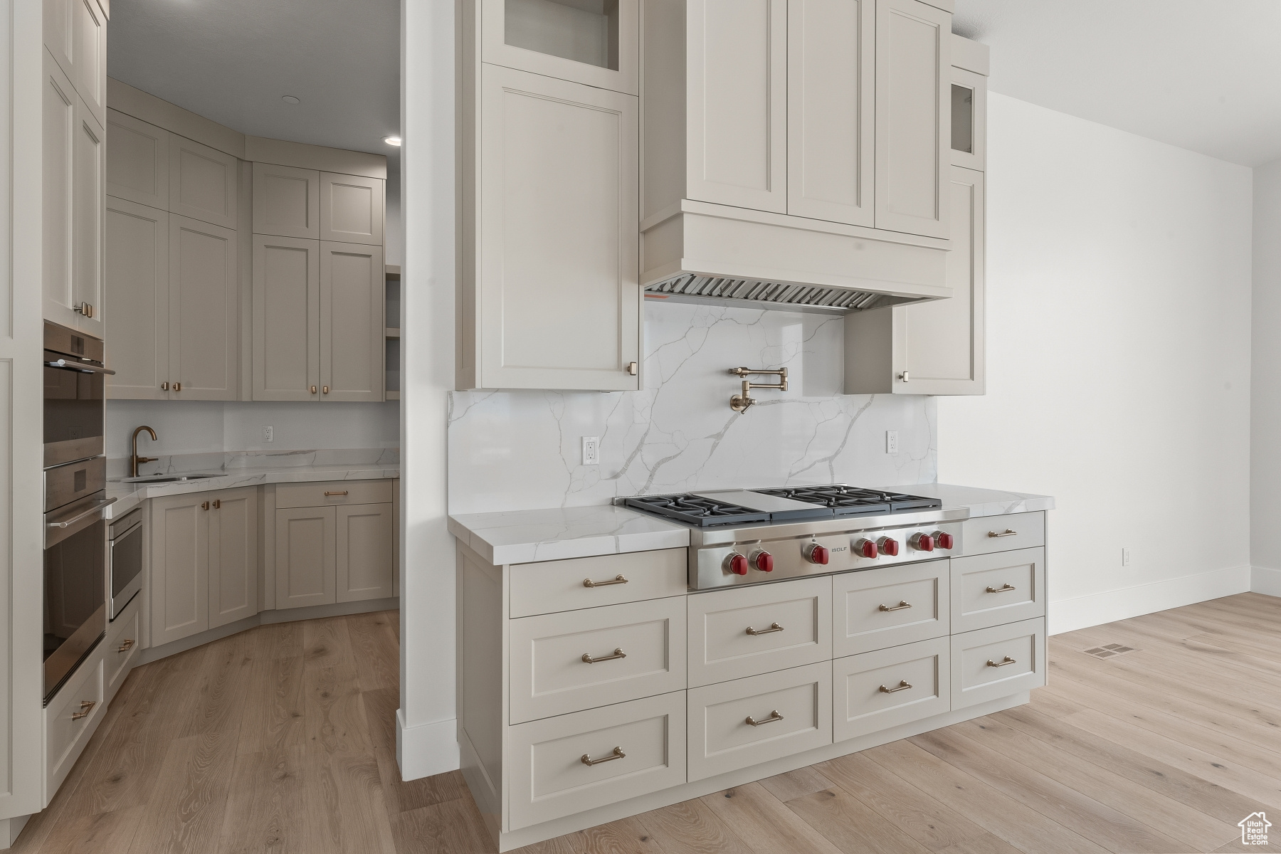 2452 E COPPER BELT WAY #719