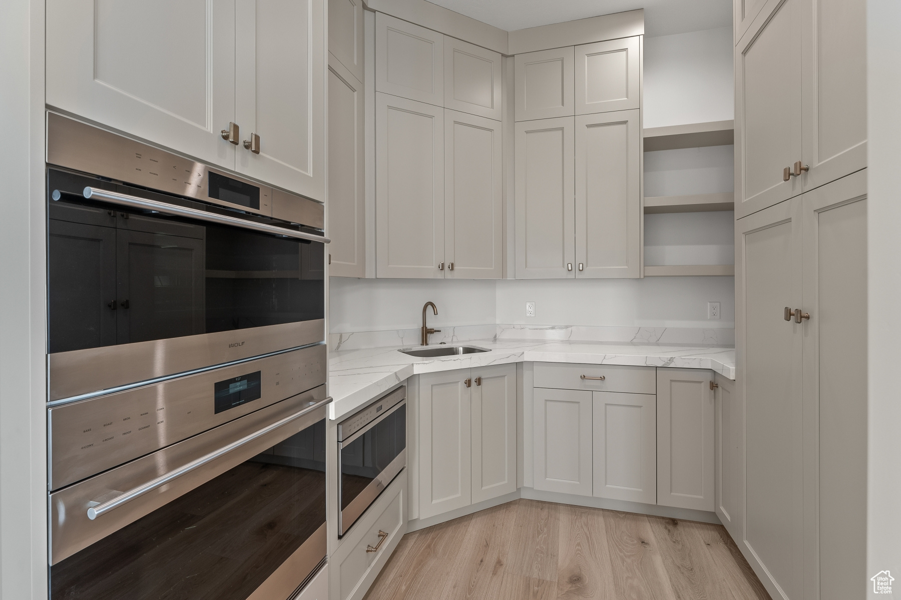 2452 E COPPER BELT WAY #719