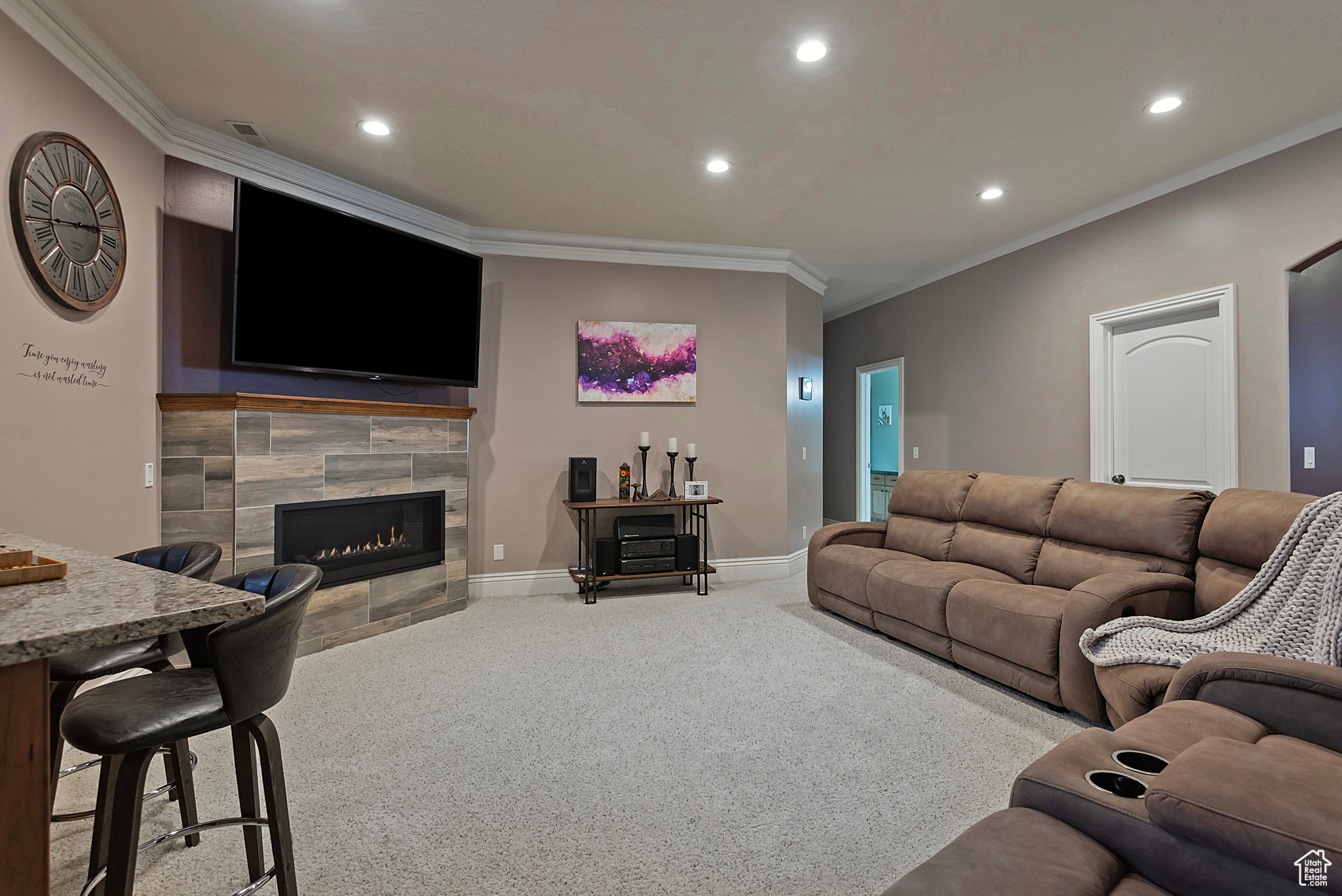136 N FAIRWAY DR