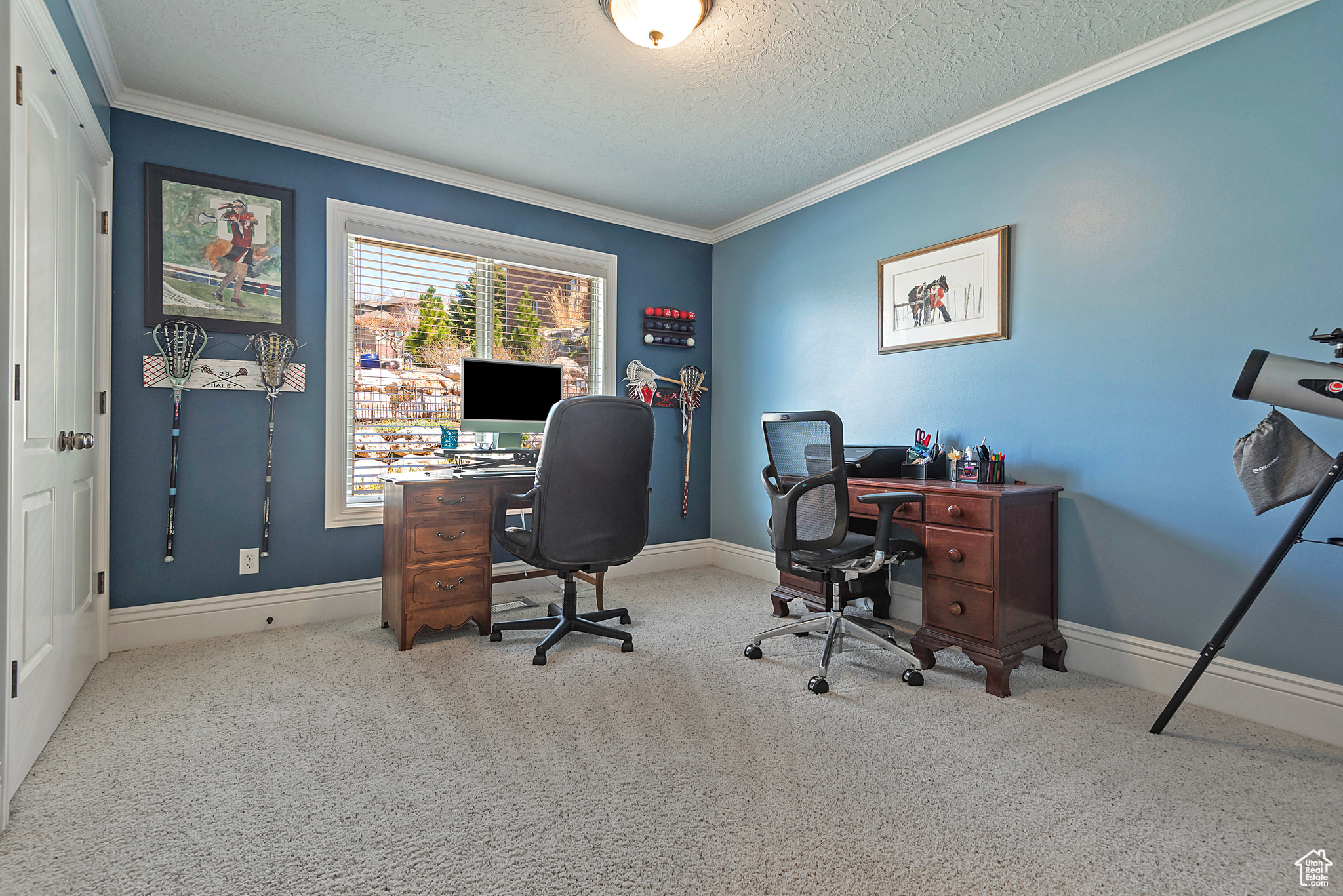 136 N FAIRWAY DR