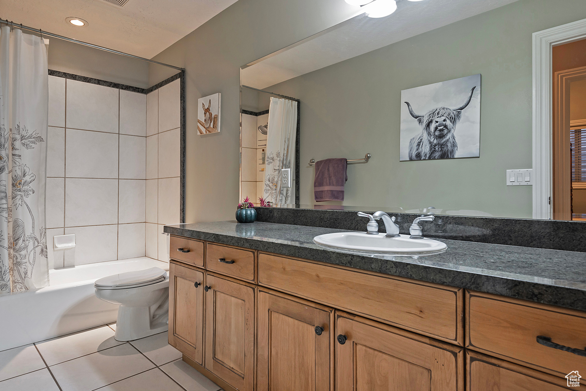 136 N FAIRWAY DR