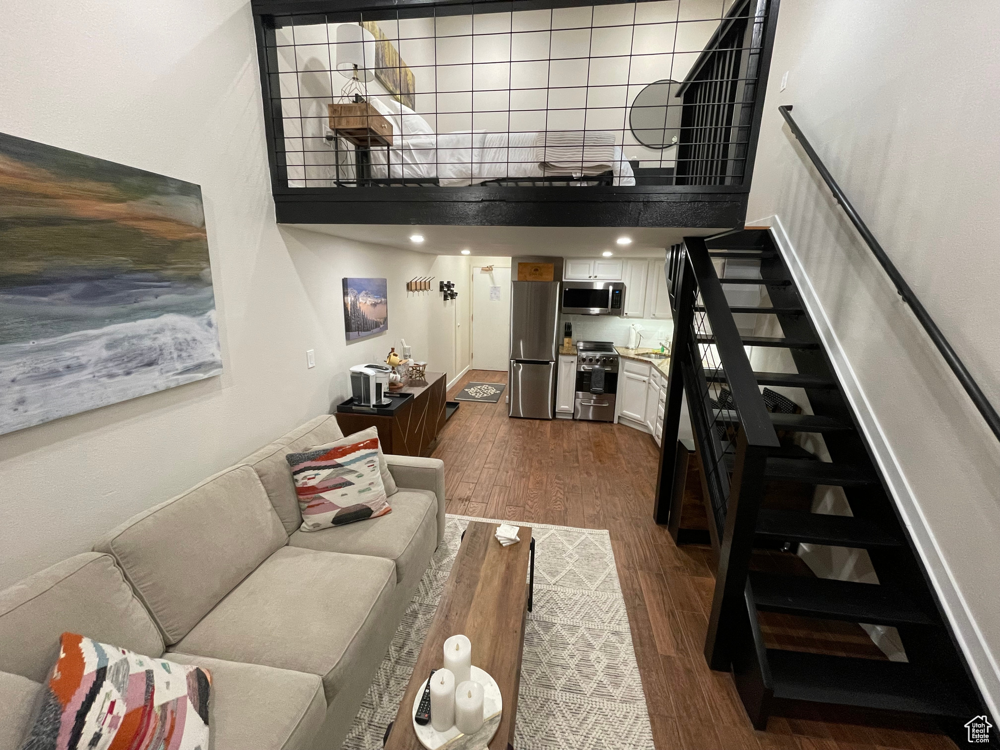 2235 SIDEWINDER DR #421