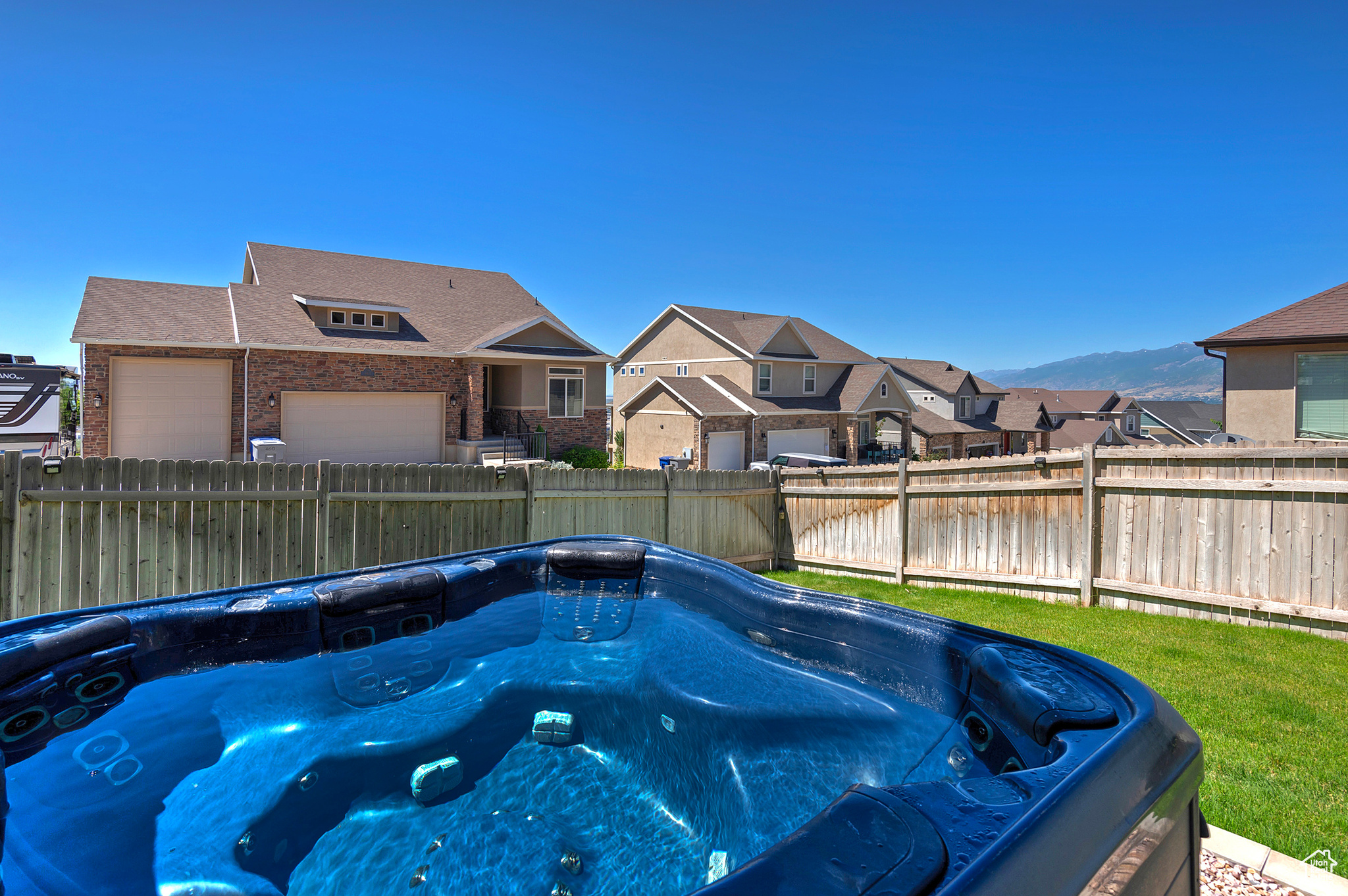 167 E VISTA WAY