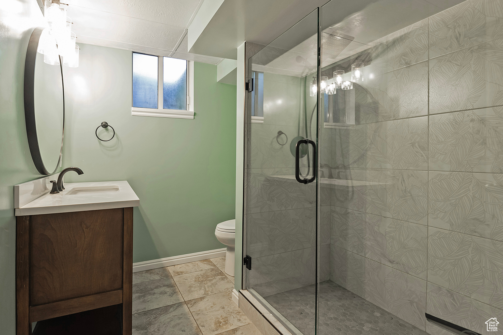4426 S 3035 E