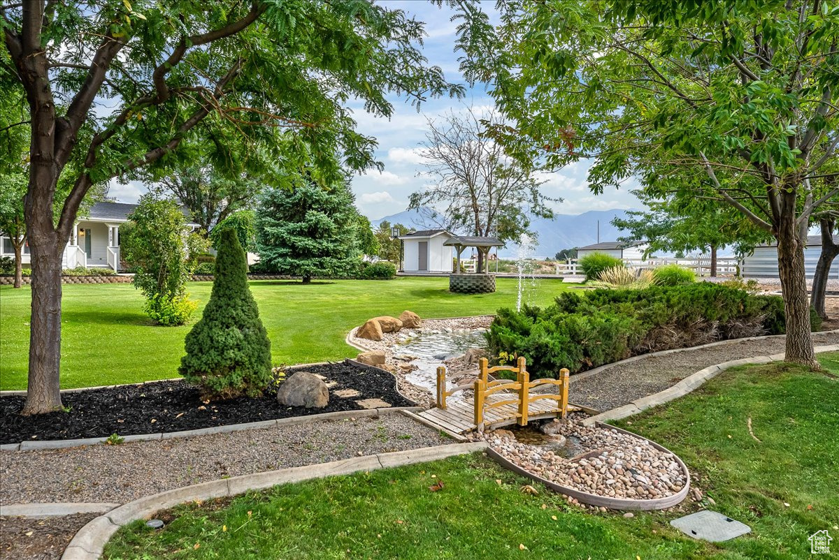 6759 S 2400 W