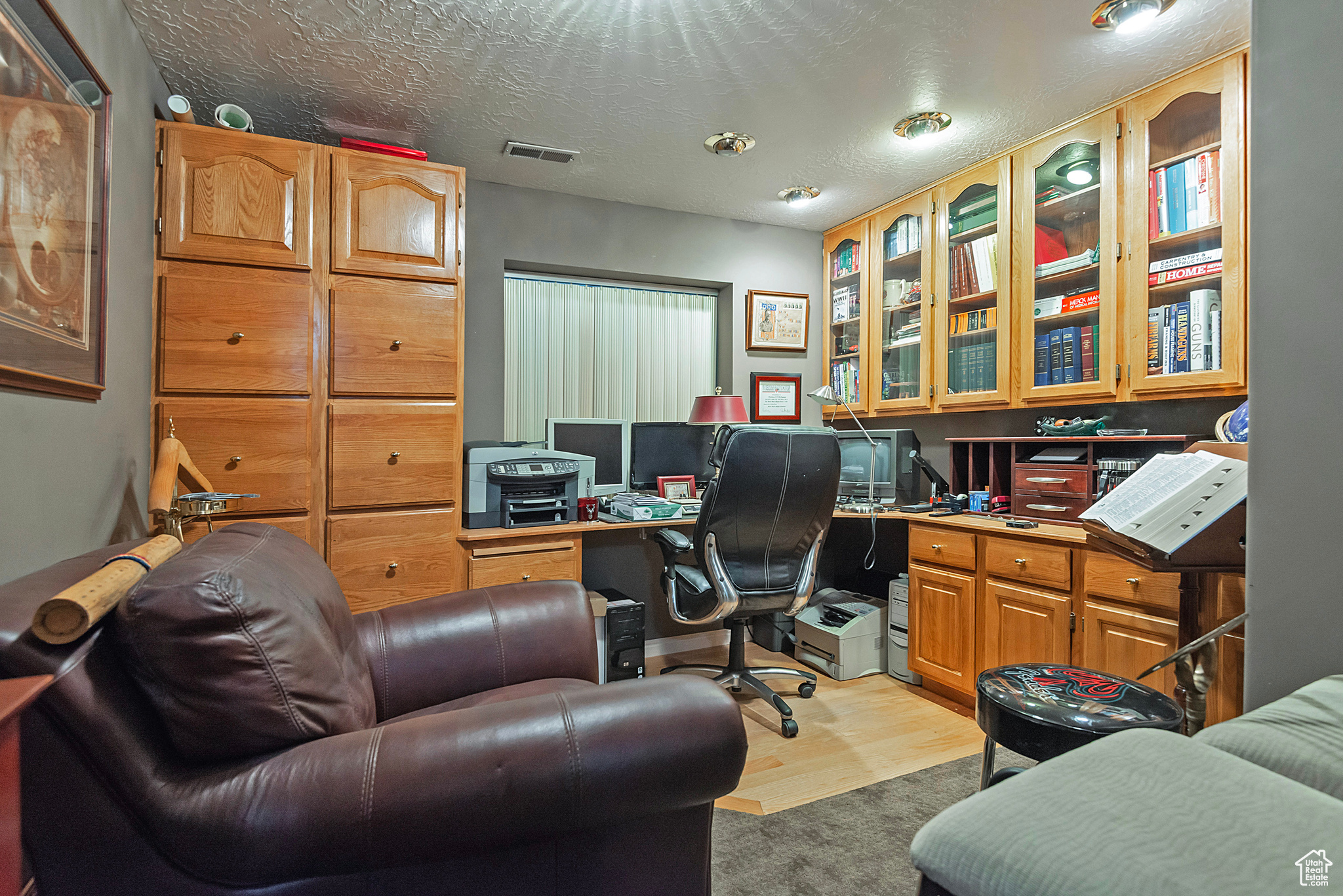 6918 KNUDSEN MILL CIR