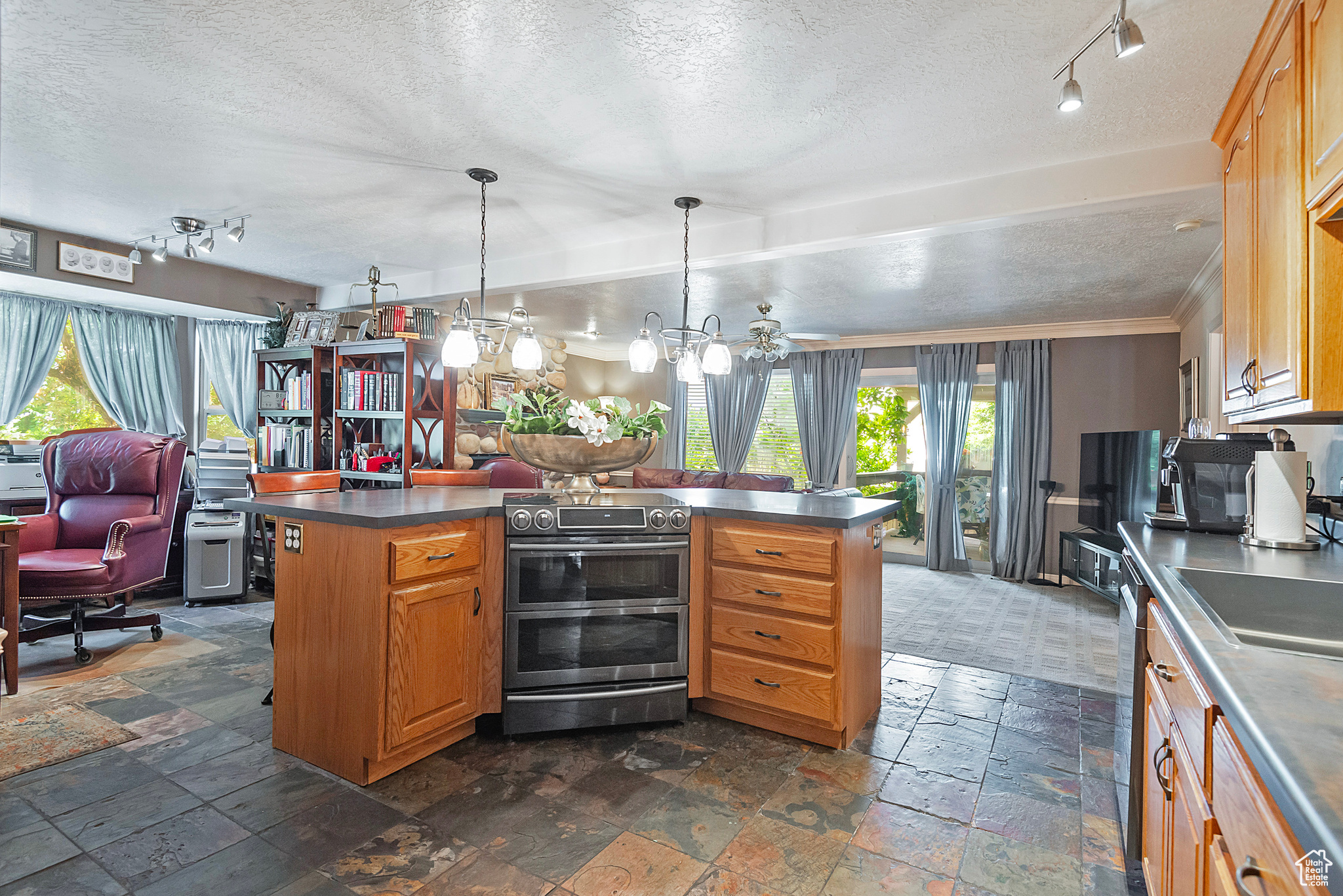 6918 KNUDSEN MILL CIR