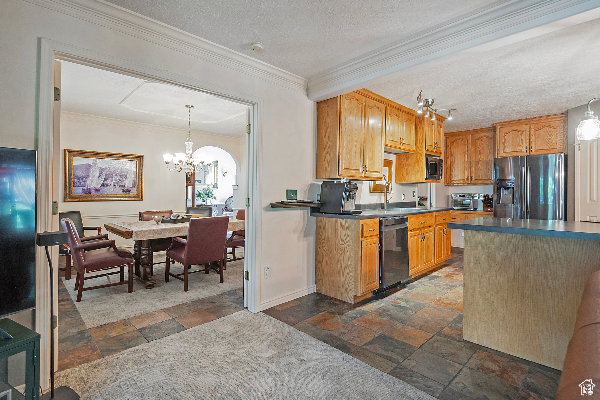 6918 KNUDSEN MILL CIR