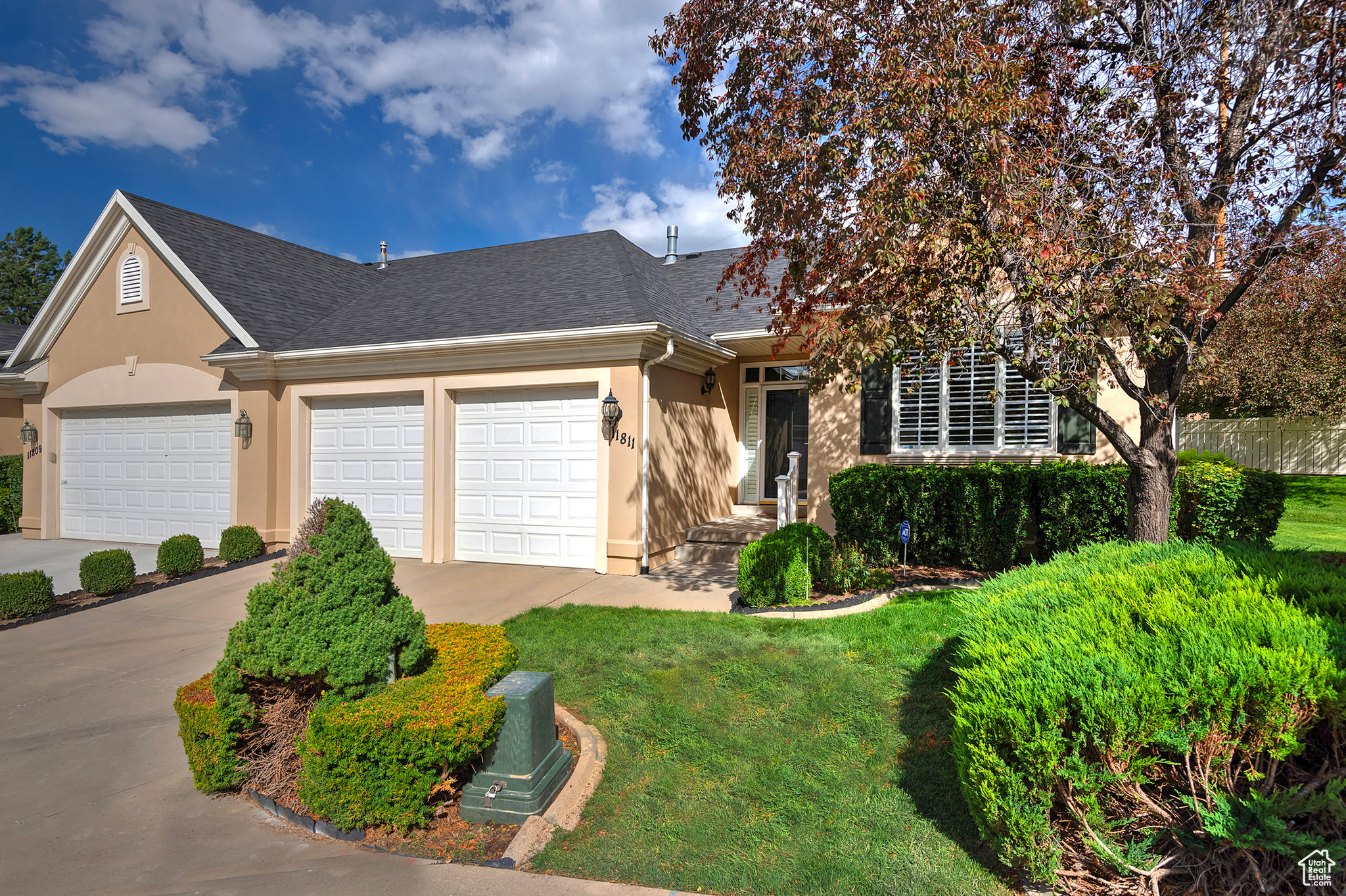 11811 S COTTAGE VIEW LN
