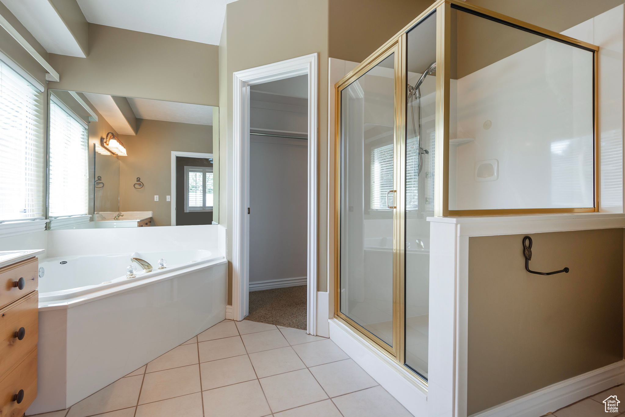 11811 S COTTAGE VIEW LN