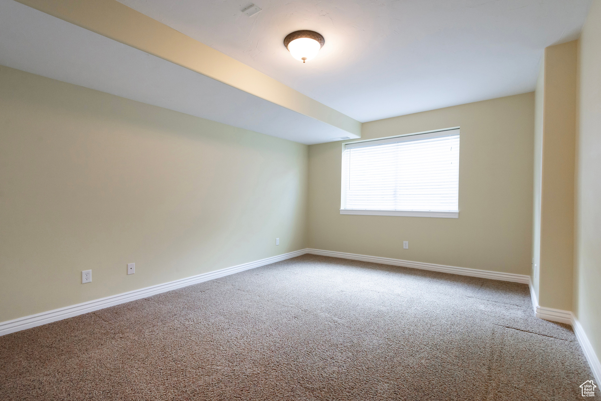 11811 S COTTAGE VIEW LN