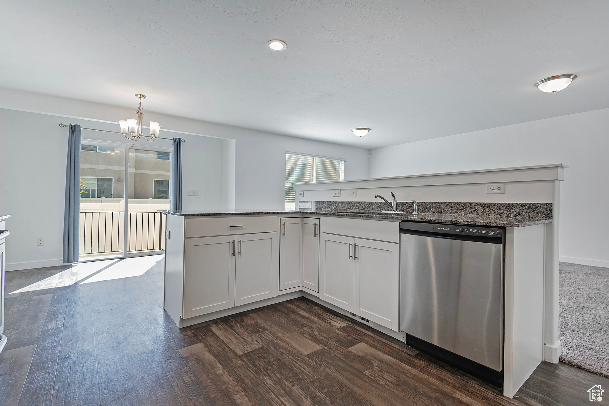 93 E BLUEGRASS ROW