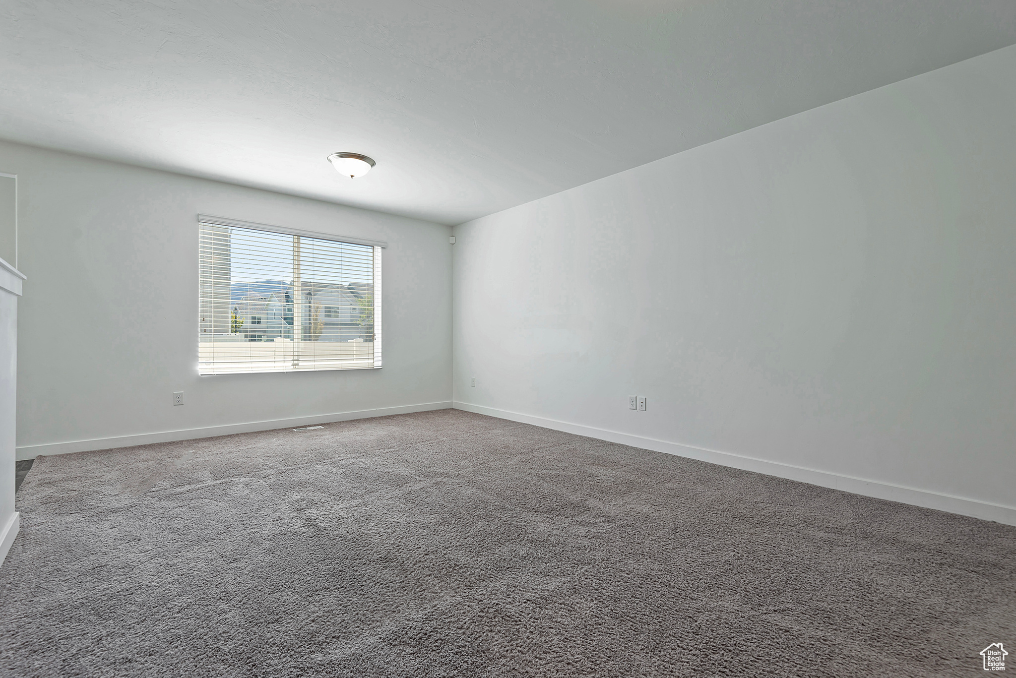 93 E BLUEGRASS ROW
