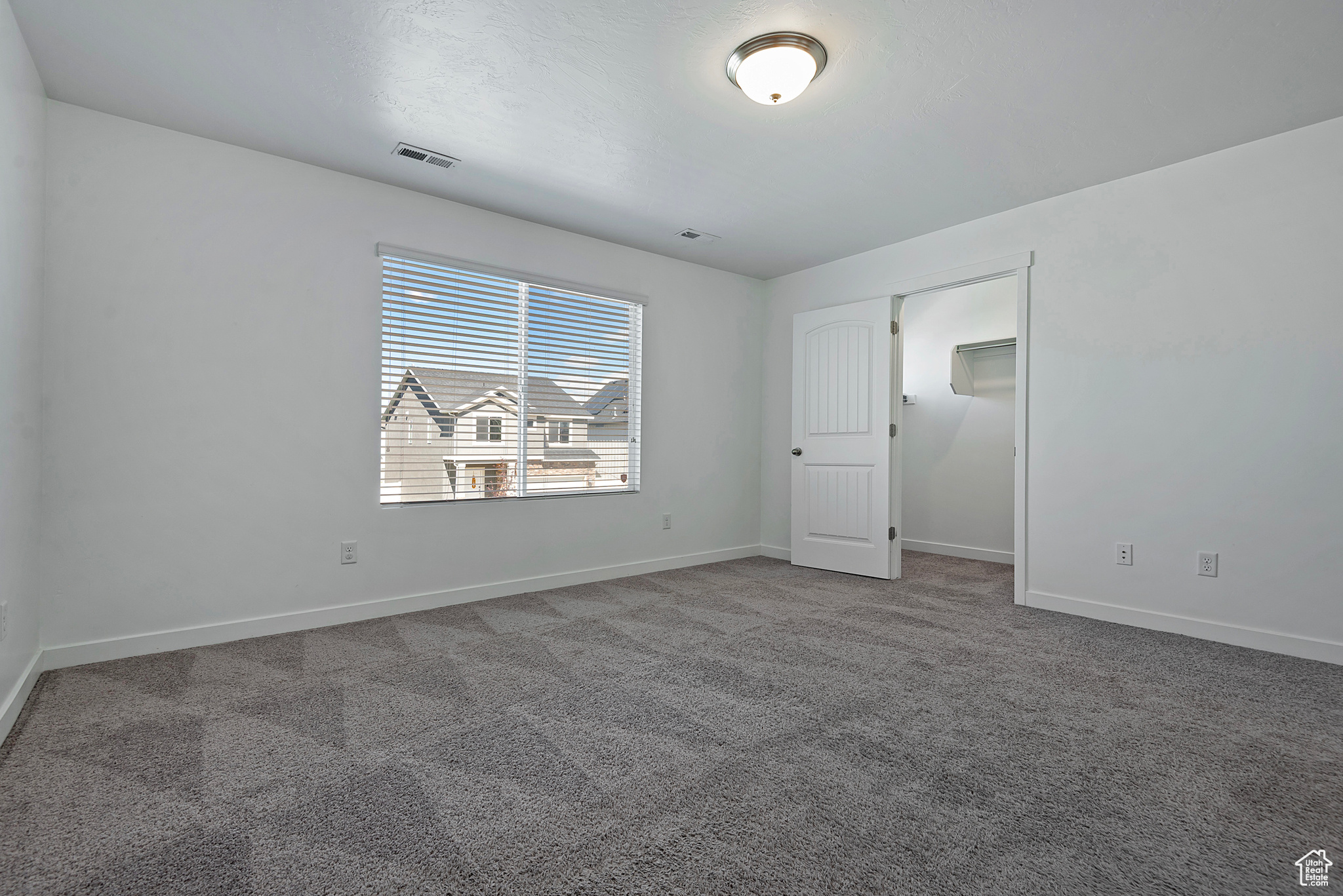 93 E BLUEGRASS ROW