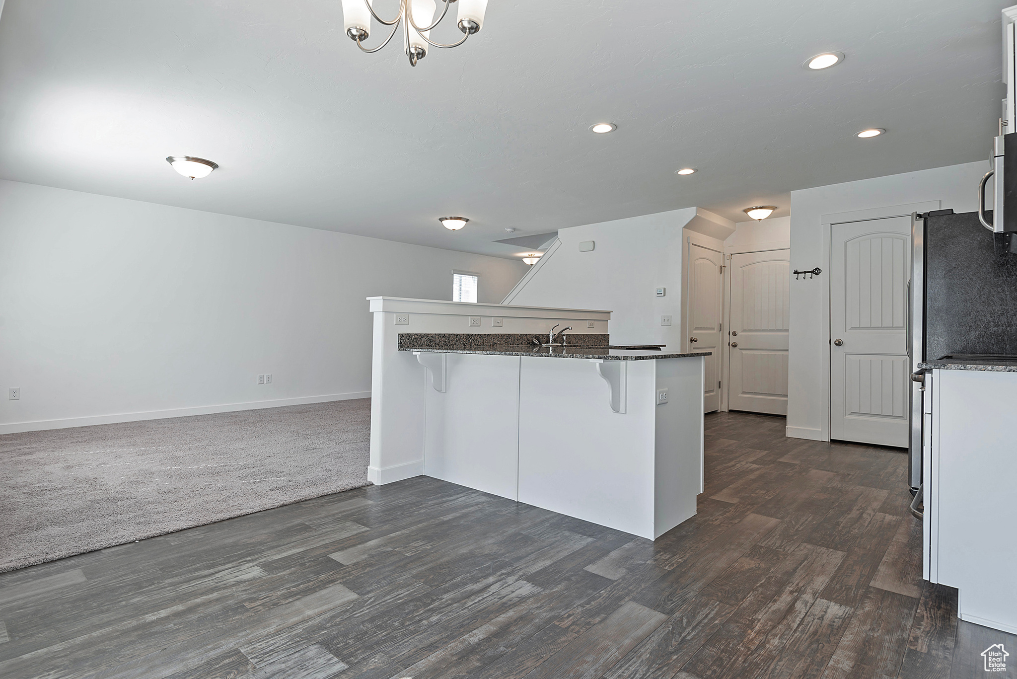 93 E BLUEGRASS ROW