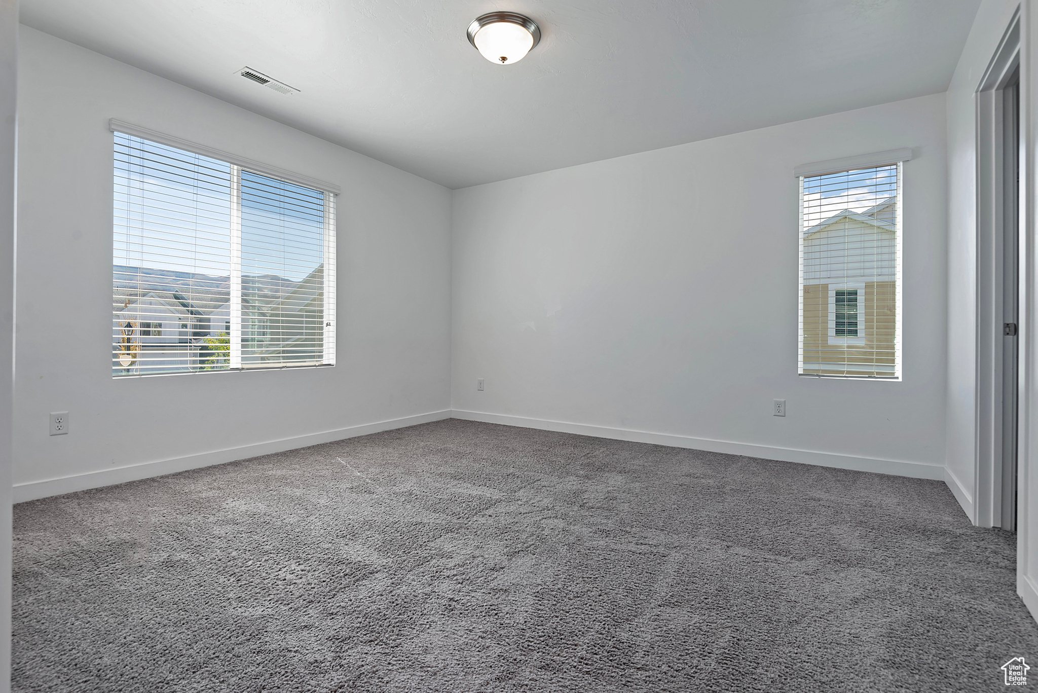 93 E BLUEGRASS ROW