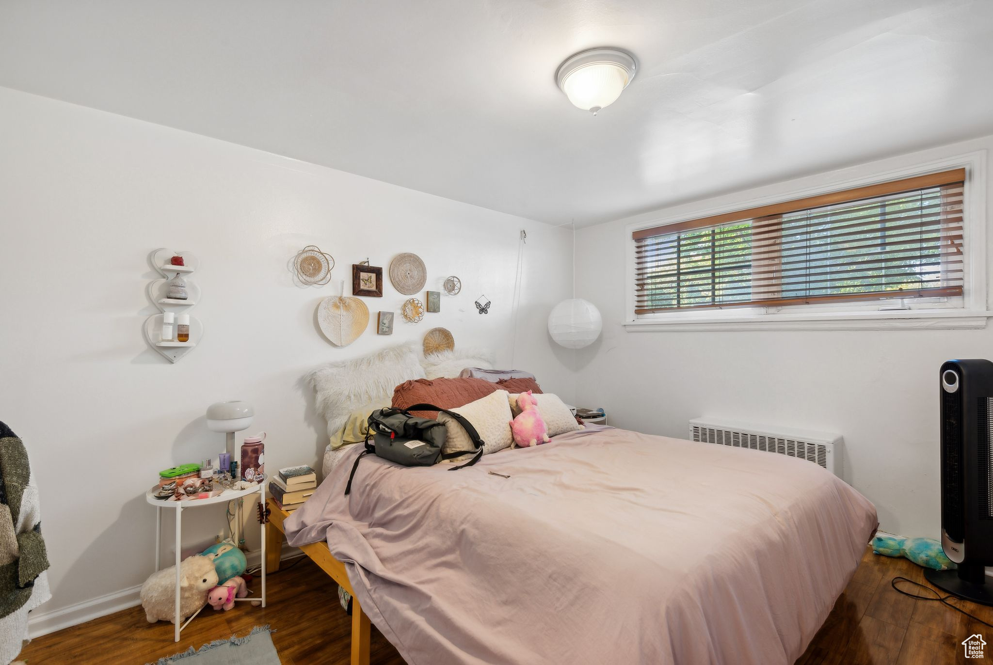 355 4TH AVE