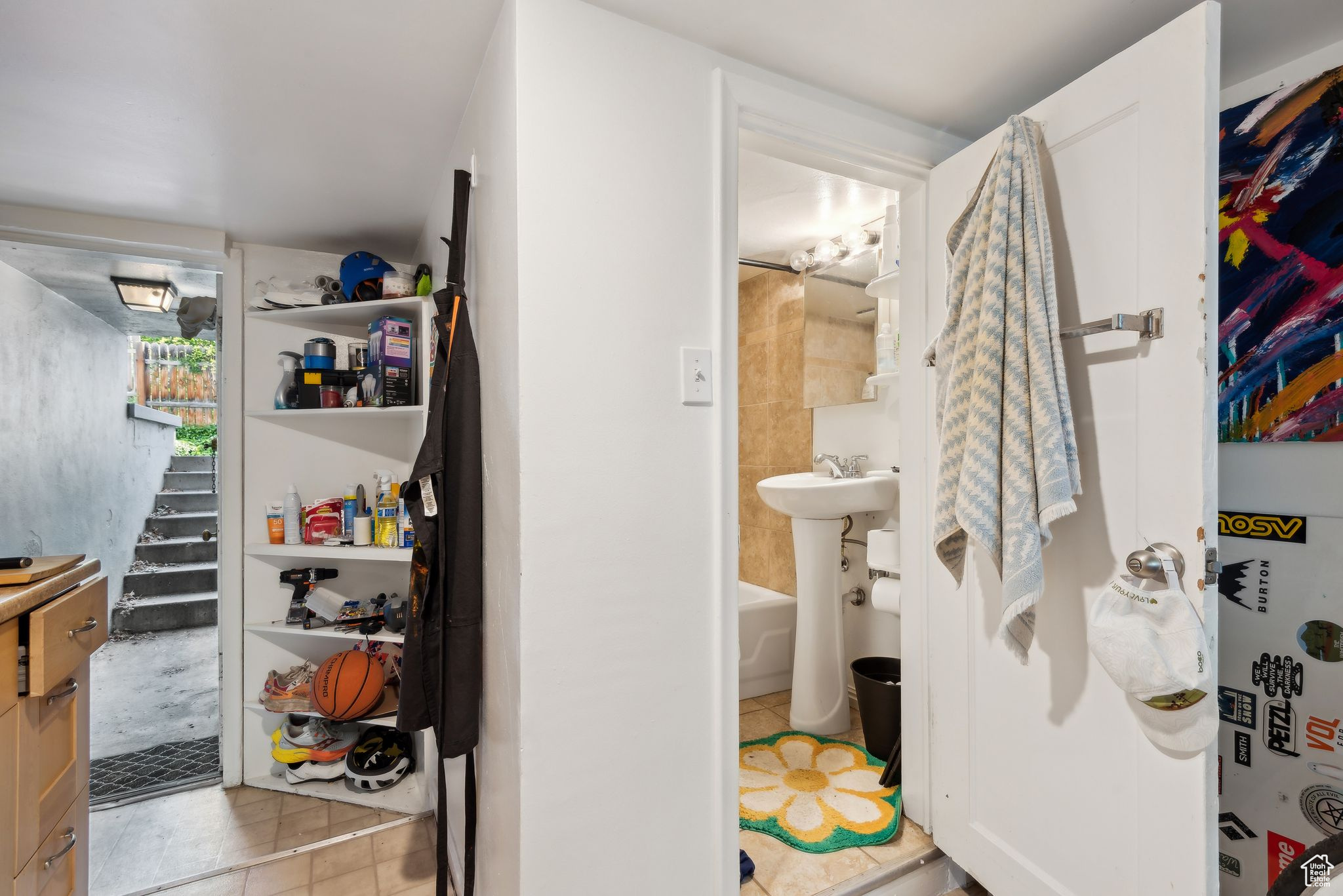 355 4TH AVE