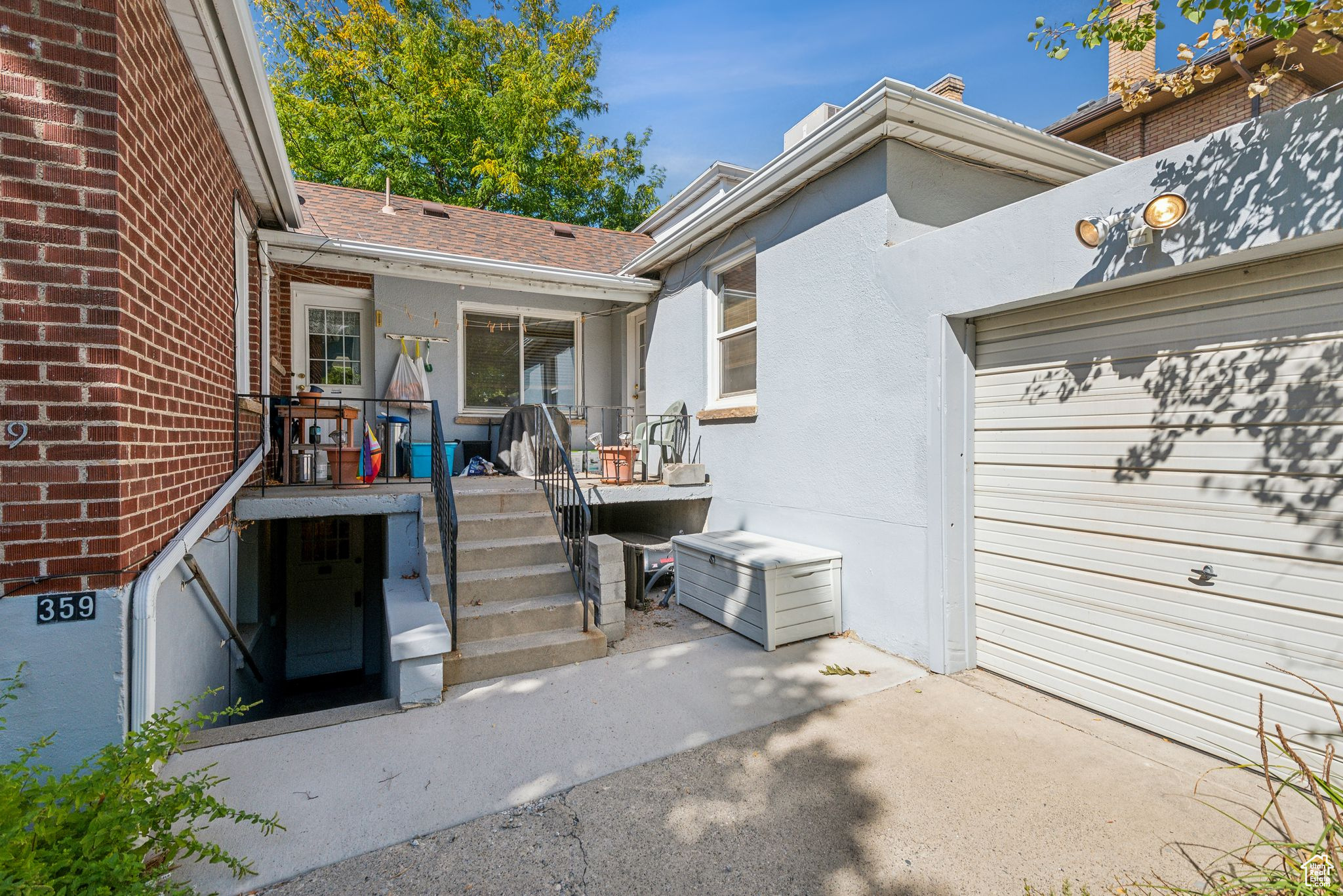 355 4TH AVE