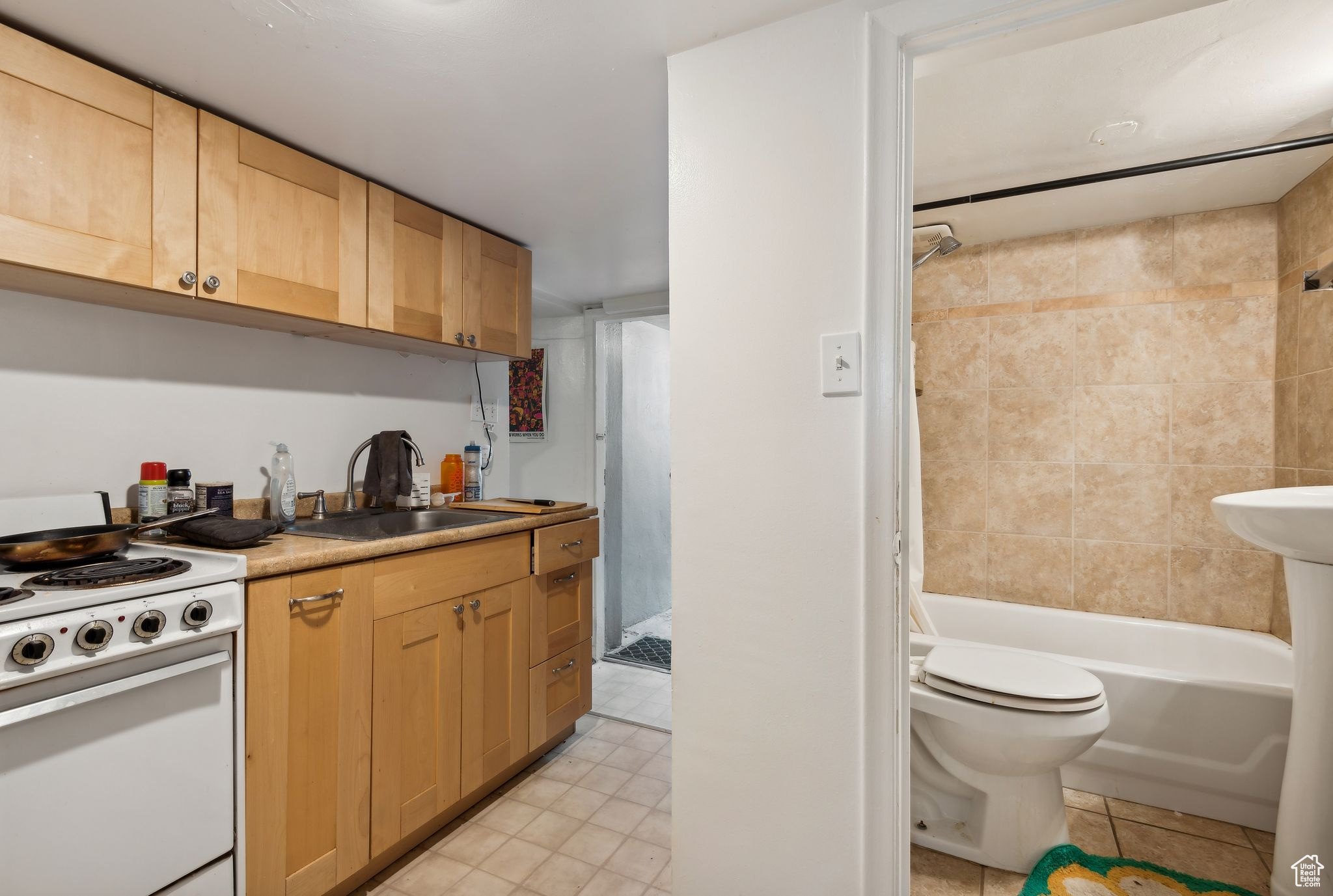 355 4TH AVE