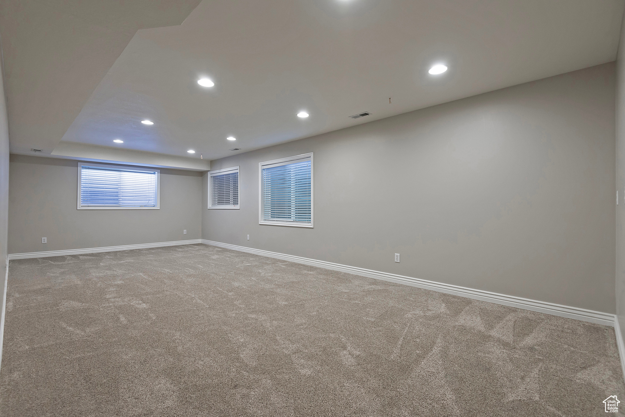 4732 W DORILEE DR