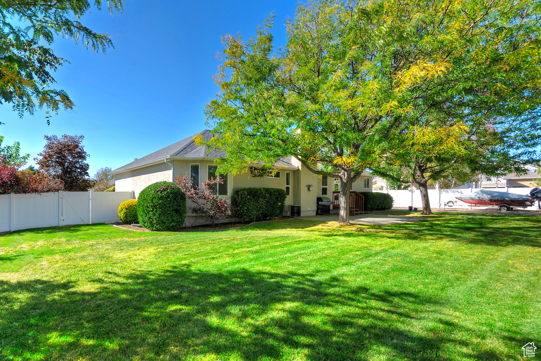 4732 W DORILEE DR
