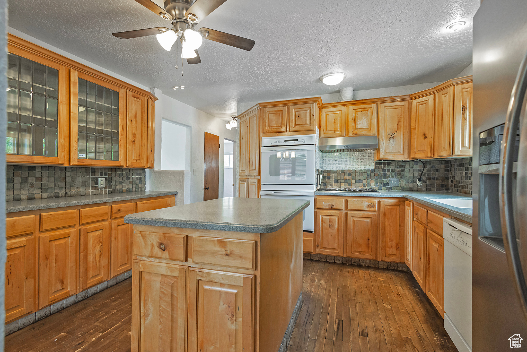 8360 W MIX AVE